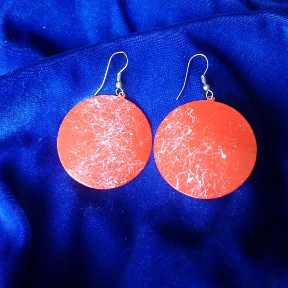 RED SPLATTER METAL EARRINGS